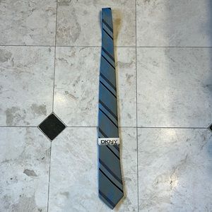 Men’s Striped Tie